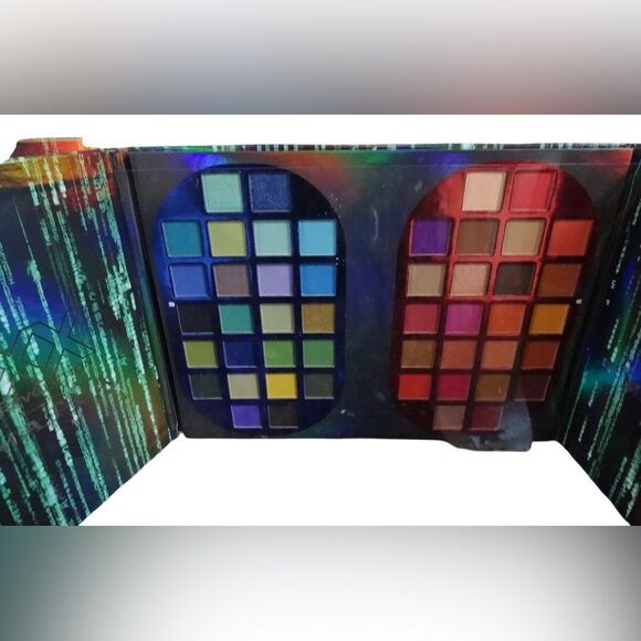 XX Revolution Matrix Eyeshadow Palette - Picture 9 of 16